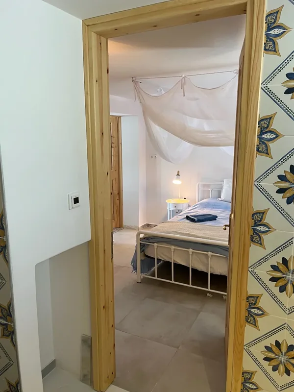 Amalia Garden Apartment, Schlafzimmer 1