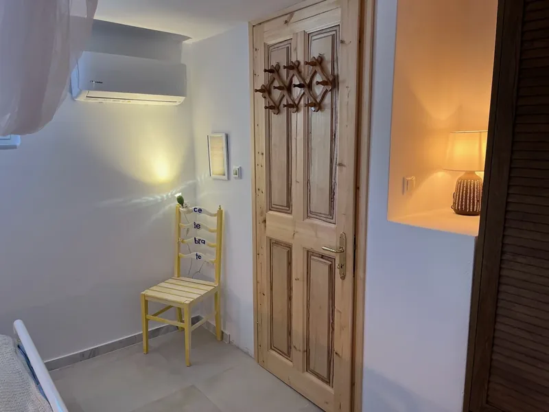 Amalia Garden Apartment, Schlafzimmer 1